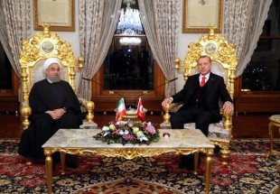 روحاني واردوغان يجتمعان على هامش القمة الاسلامية