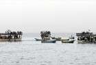 بحرية العدو تعتقل صيادين قبالة شواطئ غزة