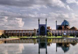 نصف مليون سائح اجنبي يزورون الآثار التاريخية في اصفهان