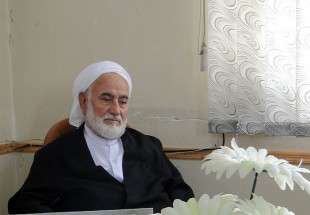 Sunni cleric warns of extremist behaviors to tarnish Islamic unity