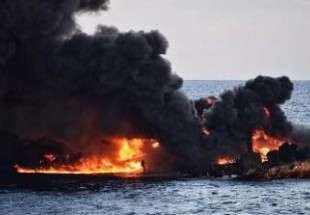 كارثة بيئية بعد غرق ناقلة النفط الايرانية المنكوبة
