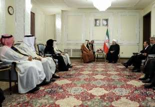 الرئيس روحاني: ايران كانت وستبقى الى جانب حكومة قطر وشعبها