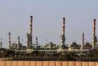 تقليص ميزانية مؤسسة النفط يعرقل إنتاج الخام في ليبيا