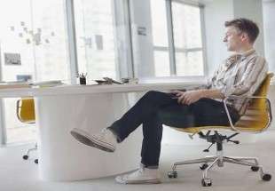 الجلوس مطولا يؤدي إلى مشكلة صحية غير متوقعة
