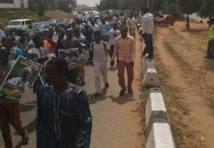 نائیجیریا میں ہزاروں افراد کا شیخ زکزکی کی غیر قانونی گرفتاری پر احتجاج