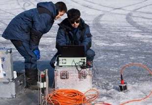 علماء روسيا والصين يختبرون "الإتصالات عبر الجليد"