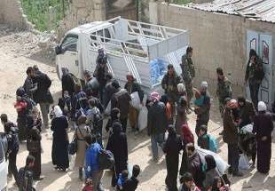 خروج بیش از ۲۰ هزار نفر از غوطه شرقی/ ارسال 30 تن کمک‌ انسانی به دمشق
