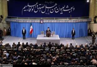 قائد الثورة: ايران في ساحة حرب كبرى بمواجهة جبهة واسعة وقوية من الأعداء