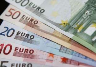 اليورو ينزل لأدنى مستوى في شهرين بفعل عوائد السندات الأمريكية