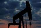 النفط ينخفض مع زيادة الإنتاج الأمريكي