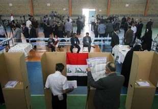 العراقيون بالخارج يدلون بأصواتهم في الانتخابات البرلمانية