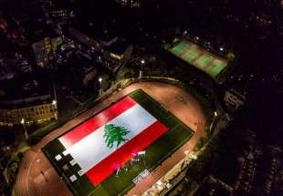 بهذا العلم الكبير ..لبنان تدخل "غينيس"!