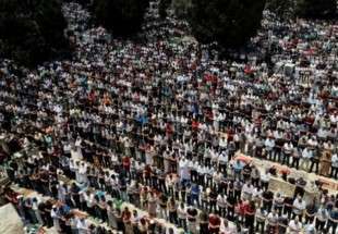 حضور ۲۰۰ هزار فلسطینی در دومین نمازجمعه مسجدالاقصی در ماه رمضان