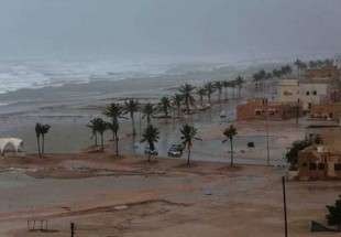 بحیرہ عرب میں بننے والا سمندری طوفان عمان سے ٹکرا گیا