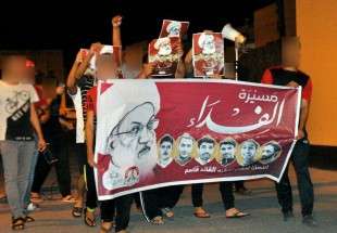 تداوم راهپیمایی مردم بحرین علیه رژیم آل خلیفه در سالگرد جنایت میدان الفداء + عکس