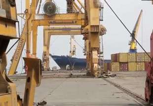 Saudi-led coalition assault on Yemen port would be disaster