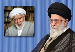 قائد الثورة الاسلامیة یعزی برحیل حجة الاسلام احمدی