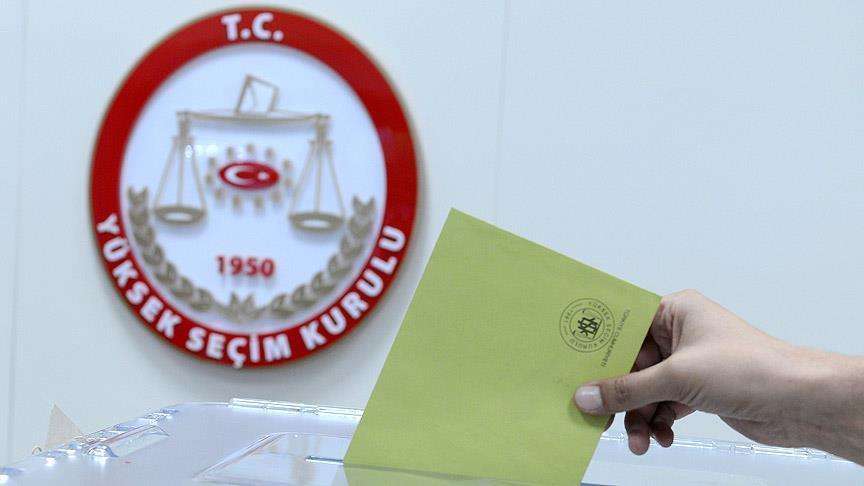 الناخبون الأتراك يتوجهون اليوم لصناديق الاقتراع الرئاسي والبرلماني