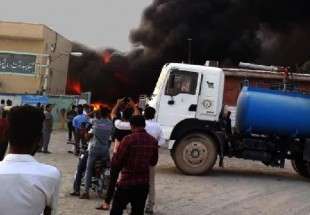 مرکز درمانی قلعه گنج کرمان در آتش سوخت