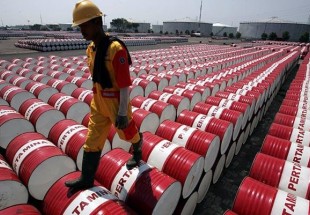 US crude oil floods into Italy as Libyan supplies falter