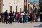 720 مستوطنًا إسرائيليًا يقتحمون المسجد الأقصى بحماية الاحتلال
