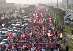 بحرین میں آل خلیفہ کے خلاف بڑے پیمانے پرعوامی احتجاجی مظاہرے۔
