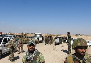 الجيش السوري يحشد لعملية وشيكة لاجتثاث آلاف المسلحين الأجانب على جبهات إدلب