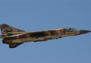 Israeli forces hit Syrian jet over Golan Heights