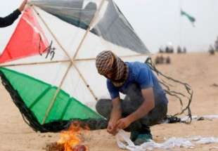ادامه مبارزات آتشین جوانان فلسطینی علیه شهرک نشینان صهیونیست