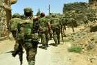 وحدات من الجيش تدمر تجمعات ومقرات للإرهابيين في ريف إدلب الجنوبي