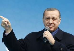 حزب العدالة والتنمية الحاكم في تركيا يعيد انتخاب أردوغان رئيسا له