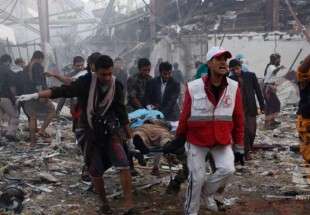 جنایت جدید ائتلاف سعودی در یمن/ 31 شهید در حمله به خودرو آوارگان یمنی