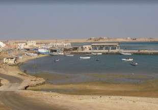 الصحة اليمنية تحذر من كارثة صحية جراء استهداف العدوان لآبار المياه بجزيرة كمران