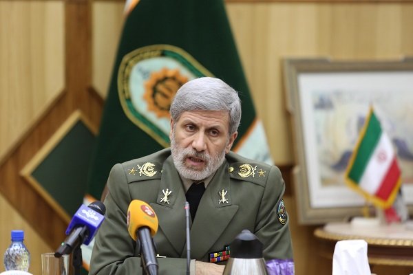 وزير الدفاع الايراني: مؤامرة الاستكبار في سوريا كانت ستجعل المنطقة غير آمنة