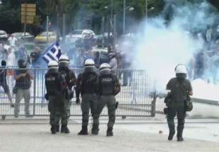 Fierce clashes erupt in Greece’s north over Macedonia pact