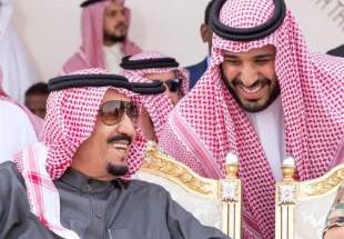 Arabie saoudite: les fils du frère du roi Salman quittent le royaume