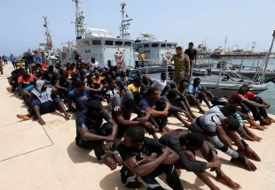 خفر السواحل الليبي ينقذ 235 مهاجرا
