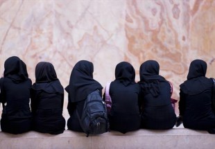 ​چرا اقلیت های دینی در ایران باید حجاب را رعایت کنند؟/ آیا این برخورد ناقض آزادی در دین نیست؟