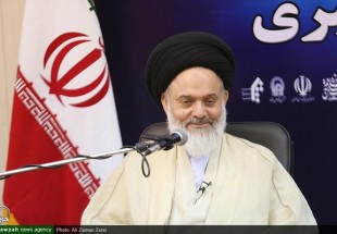 آیت الله حسینی بوشهری دبیر جدید شورای عالی حوزه های علمیه شد