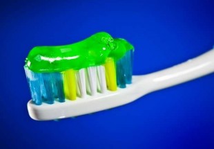معلومات جديدة عن مخاطر معاجين الأسنان