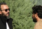 کامبیز دیرباز مقابل دوربین جواد افشار رفت/ پیگیری «گاندو» در تهران