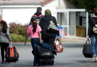 ألمانيا تستأنف برنامج جمع عائلات اللاجئين من اليونان