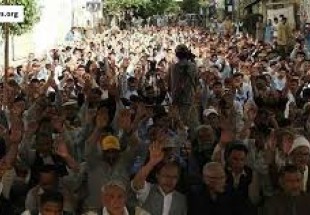 کئی روز سے کوئٹہ میں پھنسے زائرین کا حکومت کے خلاف احتجاج