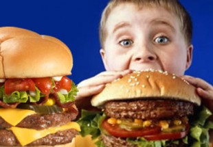 وجبات الأطفال السريعة.. دراسة تكشف "الخدعة المؤذية"