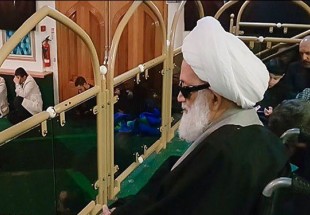 آية الله "الشيخ عيسى قاسم" يشارك في مراسم أربعين الإمام الحسين (ع) في لندن