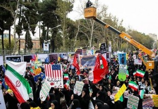 حرس الثورة الاسلامية : "4 نوفمبر"ستتحول الى صفعة يتلقاها ترامب من الشعب الايراني