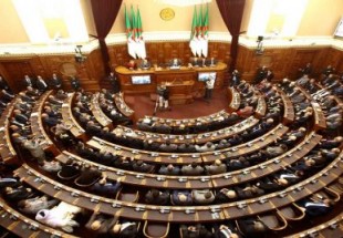 موازنة الجزائر لعام 2019 تتوقع عجزا باكثر من 17 مليار دولار