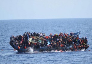 مقتل مهاجر وفقدان تسعة قبالة سواحل ساردينيا