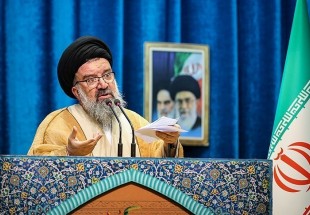 آية الله خاتمي: الوحدة الإسلامية تعني وقوف العالم الإسلامي بوجه أمريكا