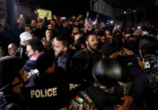 مئات الأردنيين يتظاهرون احتجاجا على قانون جديد للضريبة